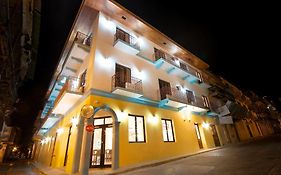 Tantalo Hotel - Kitchen - Roofbar